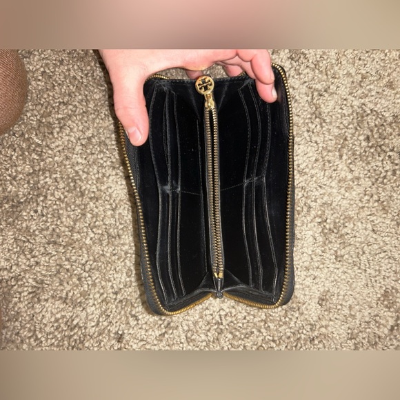 Tory Burch Wallet - Picture 3 of 4